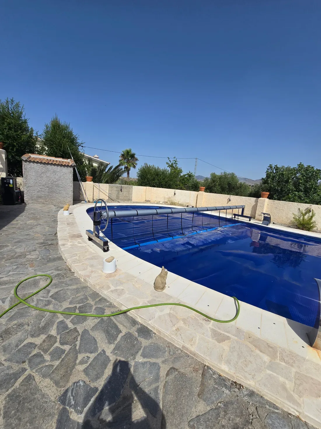 OXO con enrollador Forte 10m, piscina riñón