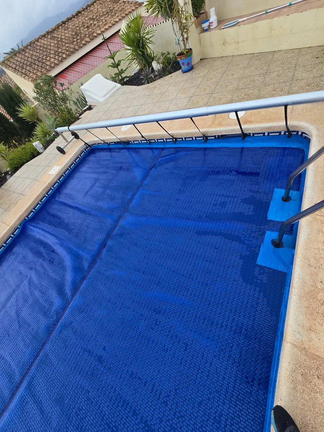 GeoBubble azul con escalera
