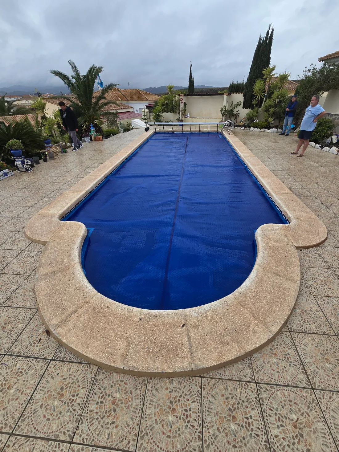 Covered pool, real WS Cover installation